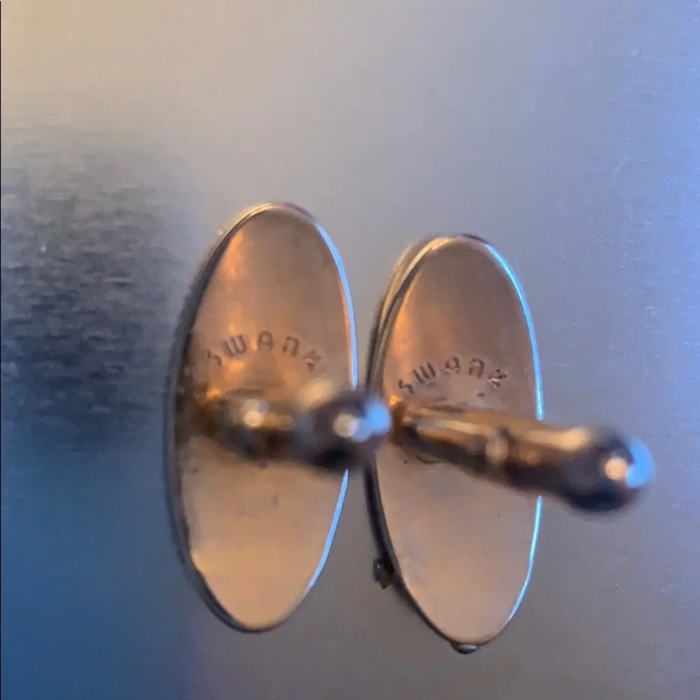 SWANK GOLDEN CUFFLINKS. VINTAGE